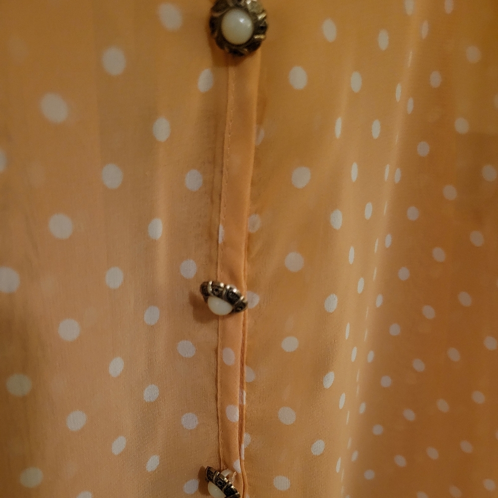 Sheer peach chiffon blouse with white polka-dots. Pearl and gold buttons. Size L - Picture 3 of 12